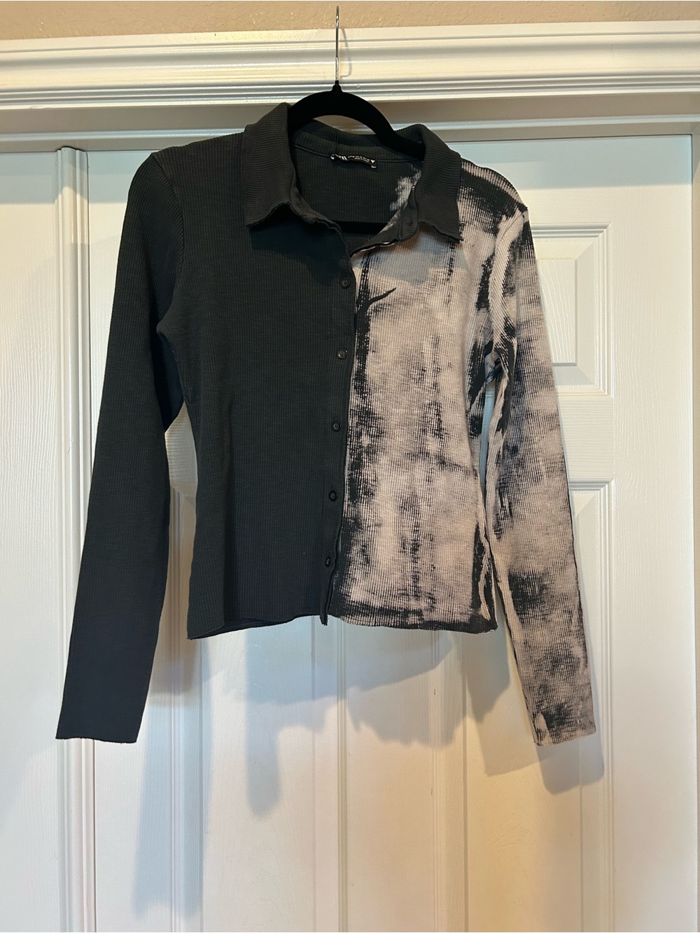 Zara Dark Grey/Cream tye dye shirt, NWT, Sz Medium